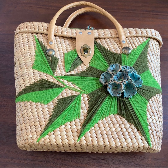 Vintage Straw Purse - Picture 3 of 8